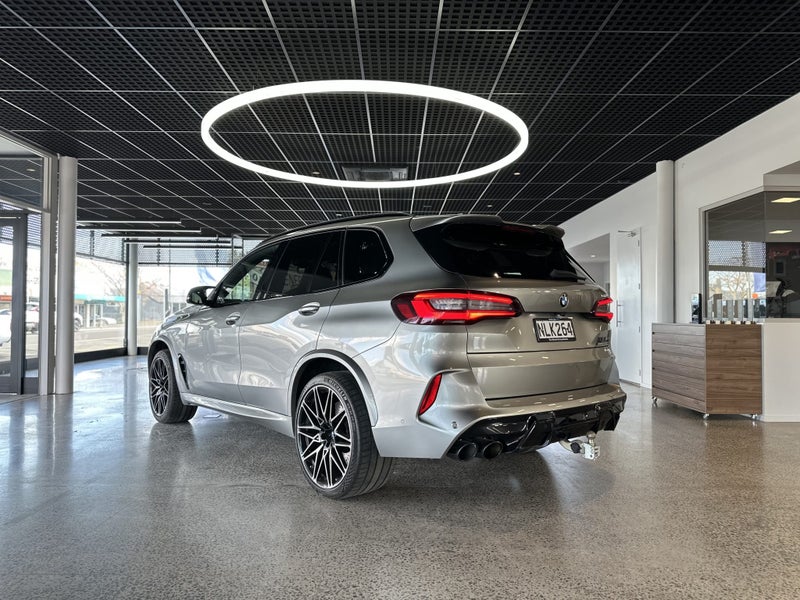 2021 BMW X5 M Competition +Luxury image 4