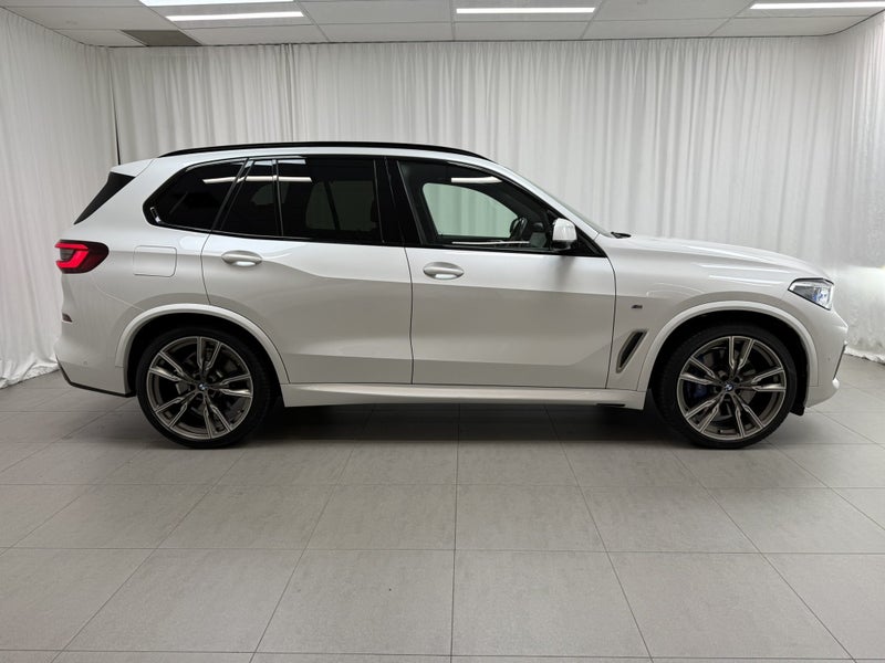 2021 BMW X5 X5 M50d M Performance +Comfort image 2