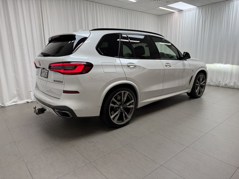 2021 BMW X5 X5 M50d M Performance +Comfort image 3