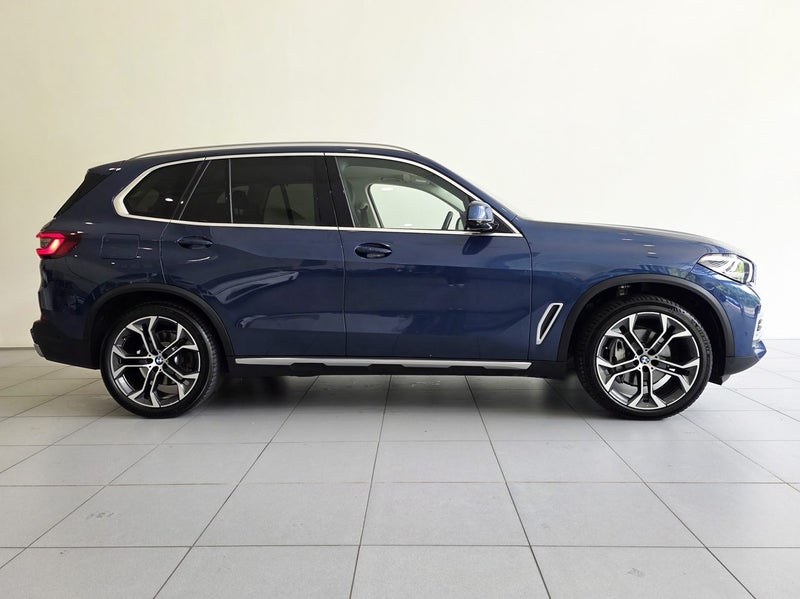 2021 BMW X5 xDrive30d xLine +Comfort Lite image 3