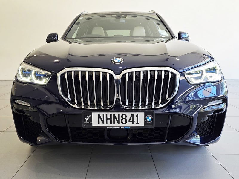 2021 BMW X5 xDrive45e iPerformance M-Sport +Com... image 2