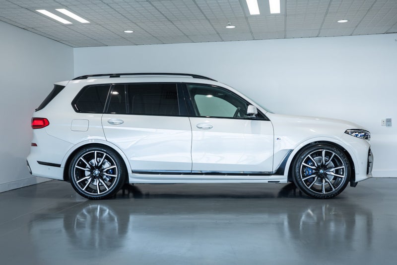 2021 BMW X7 xDrive30d M Sport image 4