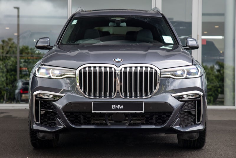 2021 BMW X7 xDrive30d M Sport image 2