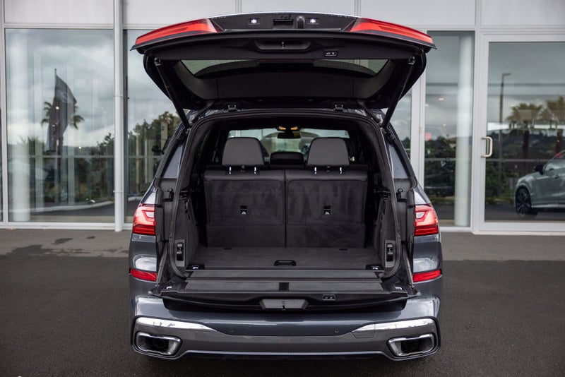 2021 BMW X7 xDrive30d M Sport image 4