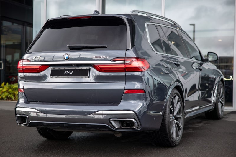 2021 BMW X7 xDrive30d M Sport image 5