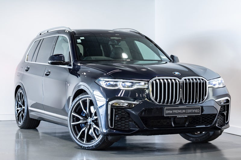2021 BMW X7 xDrive40i M Sport image 1
