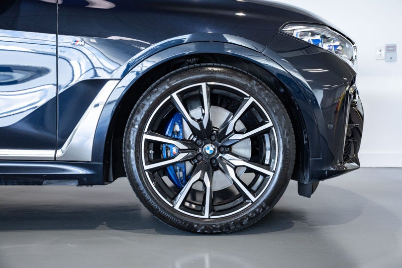 2021 BMW X7 xDrive40i M Sport image 5