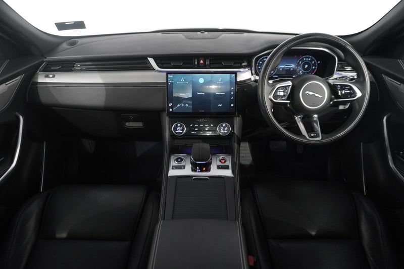 2021 Jaguar F-PACE P250 R-DYNAMIC SE, 2.0 TURBO... image 4