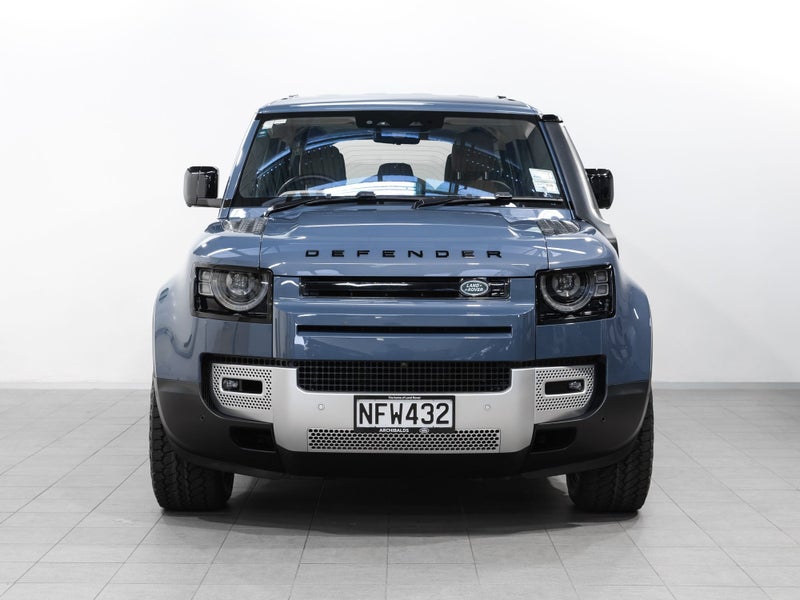2021 Land Rover Defender 110 D240 SE image 2