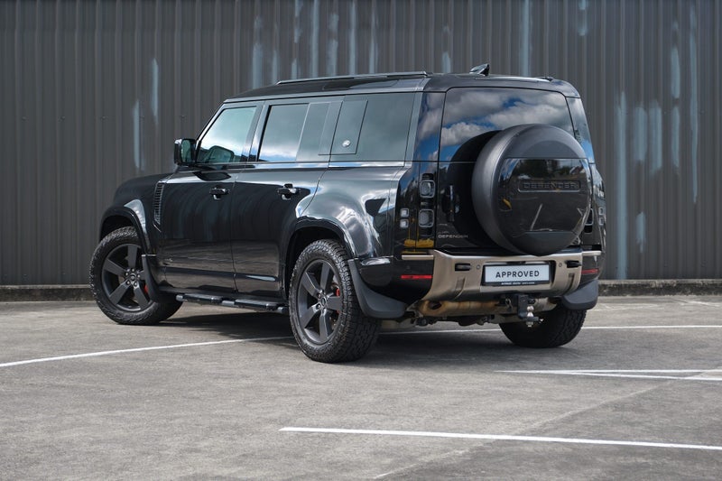 2021 Land Rover Defender 110 P400 X image 2