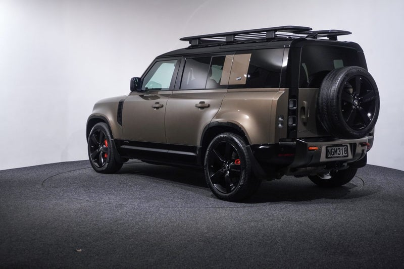 2021 Land Rover Defender 110 P400 X, 3.0L TWIN... image 2