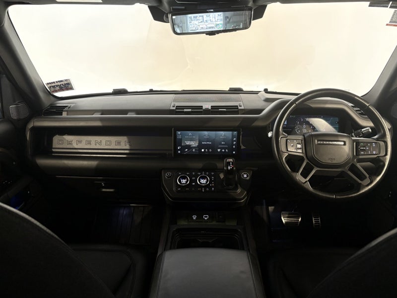 2021 Land Rover Defender 110 P400 X, 3.0L TWIN... image 4