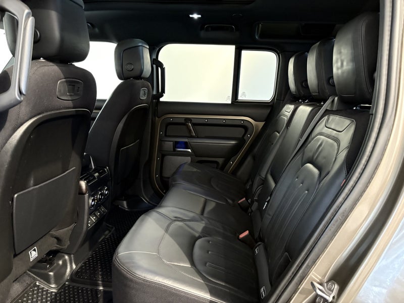 2021 Land Rover Defender 110 P400 X, 3.0L TWIN... image 5