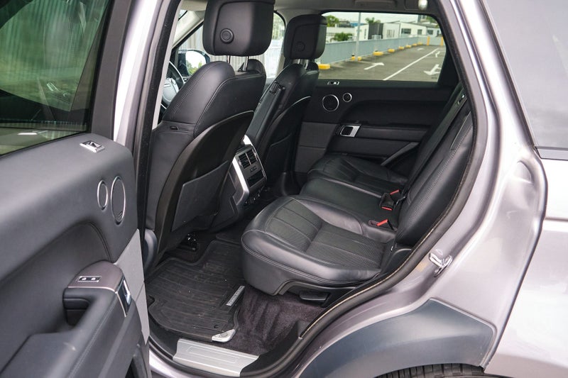 2021 Land Rover Range Rover Sport D300 HSE image 4