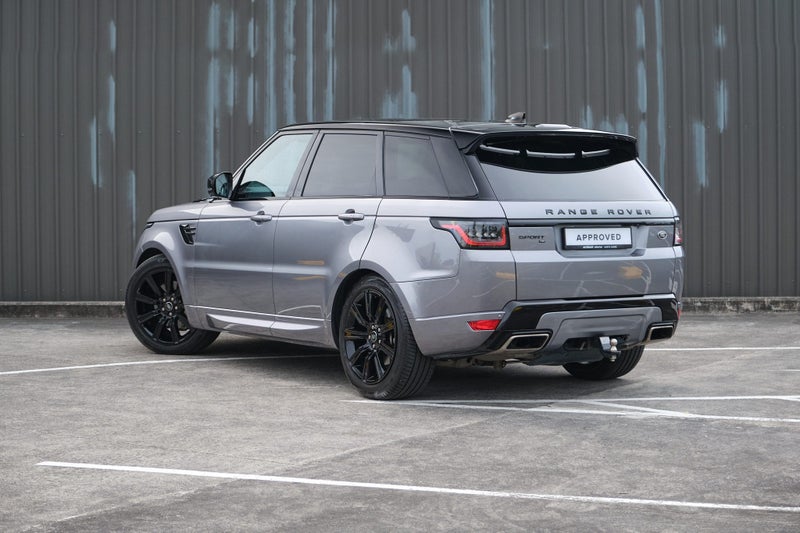 2021 Land Rover Range Rover Sport D300 HSE Dynamic image 3