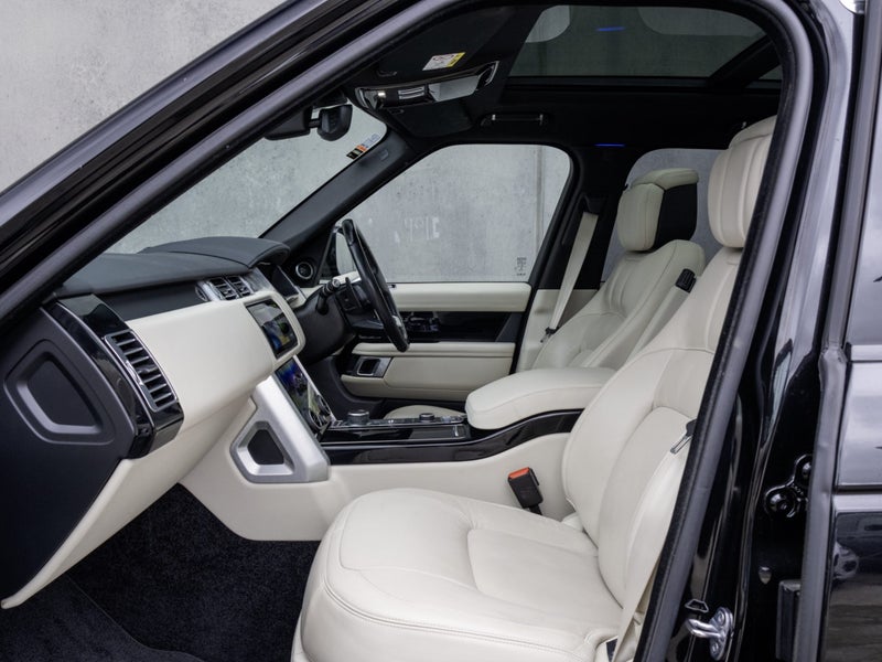 2021 Land Rover Range Rover V8 SC Vogue SE image 3