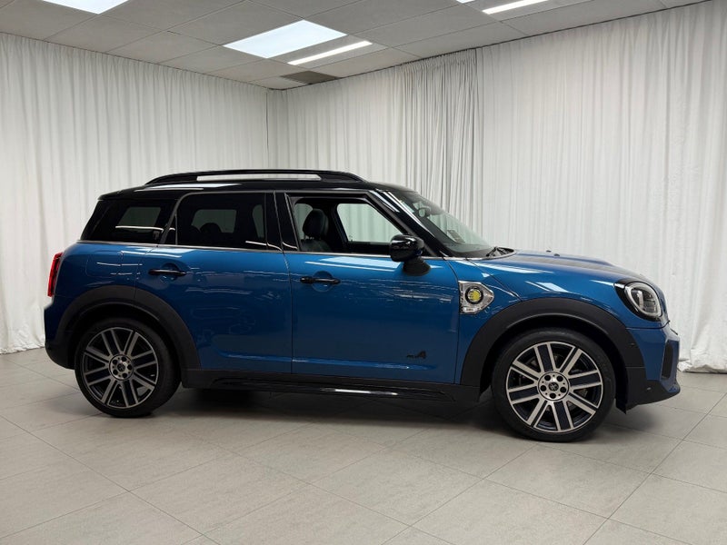 2021 MINI Countryman Countryman Cooper S E ALL4... image 2