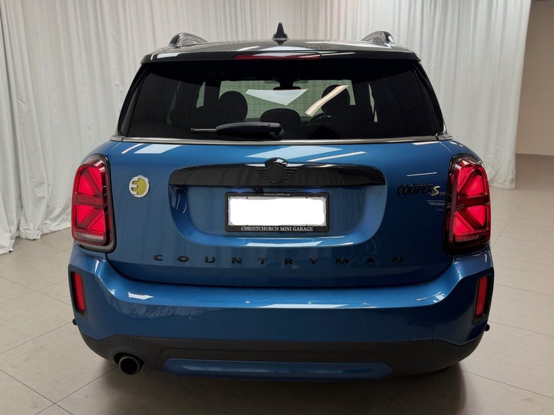 2021 MINI Countryman Countryman Cooper S E ALL4... image 4