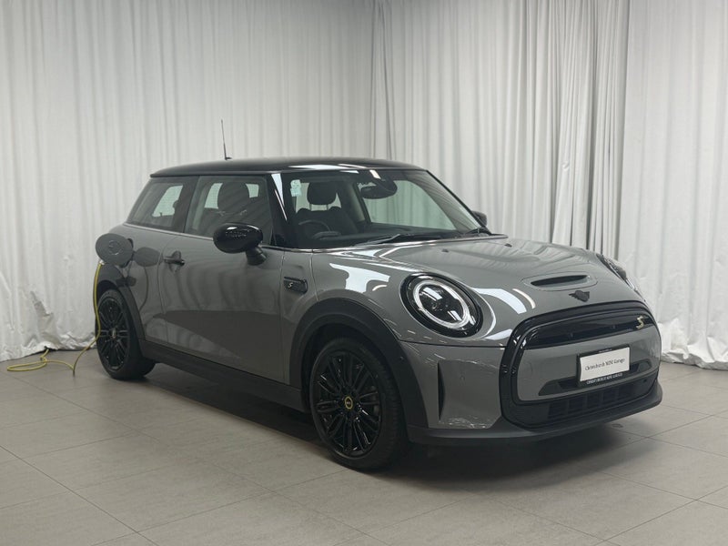 2021 MINI Hatch Cooper SE Hatch image 3