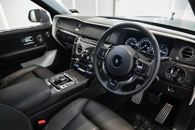 2021 Rolls-Royce Cullinan Black Badge image 2