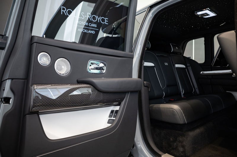 2021 Rolls-Royce Cullinan Black Badge image 4
