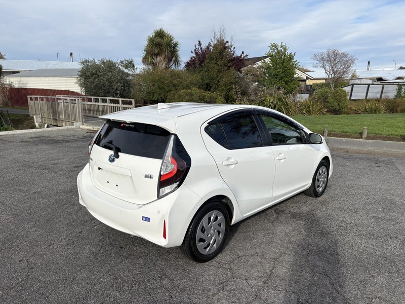 2021 Toyota Aqua 1.5 Hybrid S 5 Dr Hatch CVT 2WD image 5