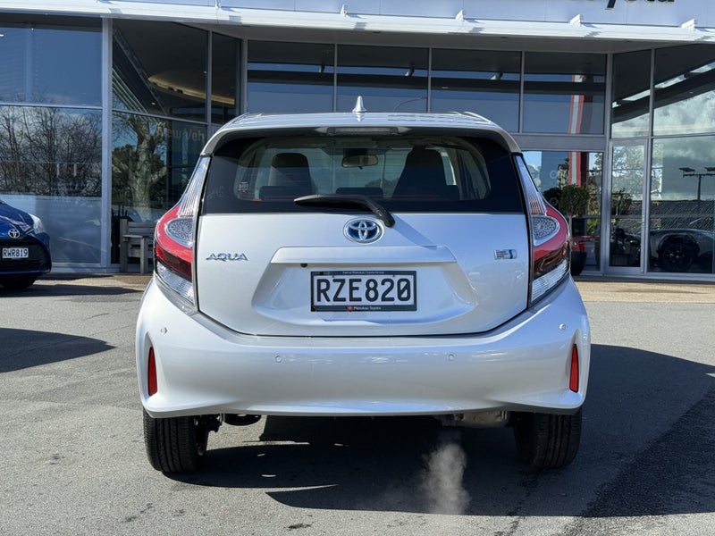 2021 Toyota Aqua 1.5 Hybrid S Business Package... image 4