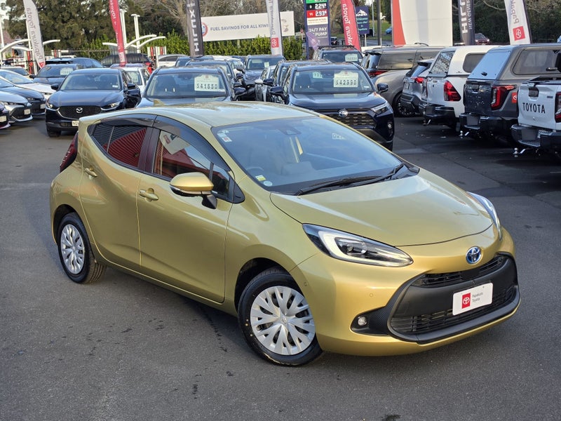 2021 Toyota Aqua 1.5 Hybrid X 5 Dr Hatch CVT 2W... image 3