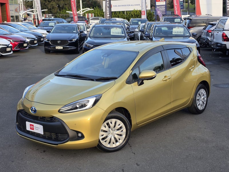 2021 Toyota Aqua 1.5 Hybrid X 5 Dr Hatch CVT 2W... image 5