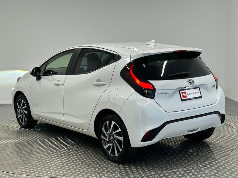 2021 Toyota Aqua 1.5 Hybrid Z image 5