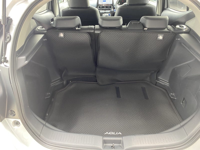 2021 Toyota Aqua 1.5 Hybrid Z 5 Dr Hatch CVT 2W... image 4