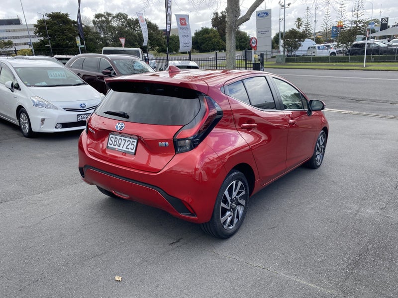 2021 Toyota Aqua 1.5 Hybrid Z 5 Dr Hatch CVT 2WD image 2