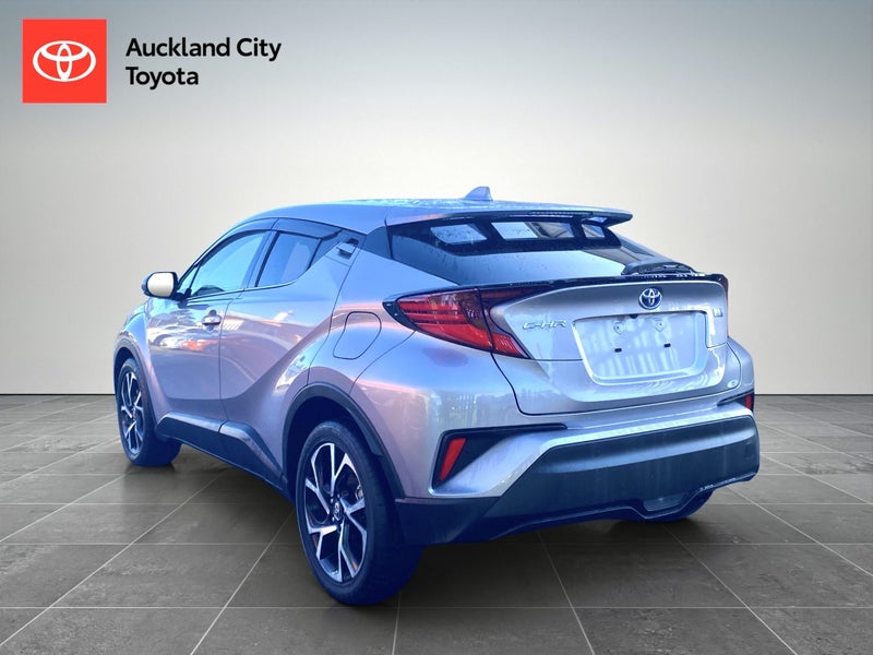 2021 Toyota C-HR 1.8 Hybrid G 5 Dr SUV CVT FWD... image 5