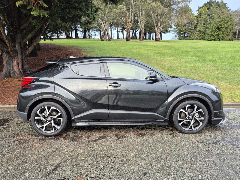 2021 Toyota C-HR 1.8 Hybrid G 5 Dr SUV CVT FWD image 4