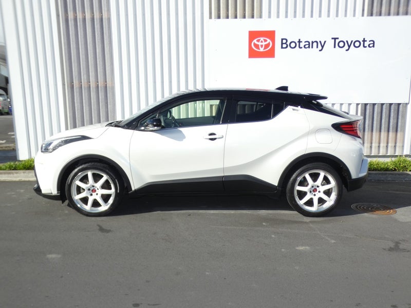 2021 Toyota C-HR 1.8 Hybrid G Mode Nero Safety... image 4