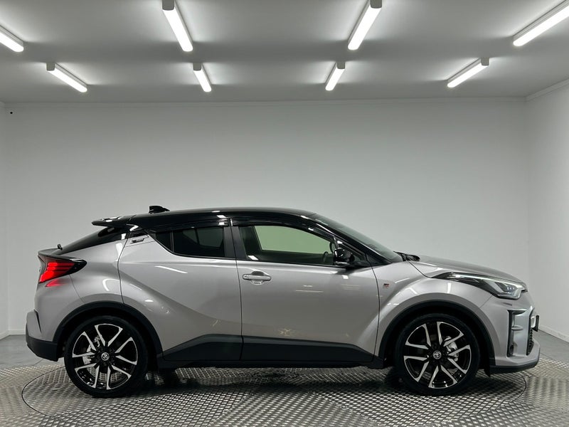 2021 Toyota C-HR 1.8 Hybrid GR Sport image 2