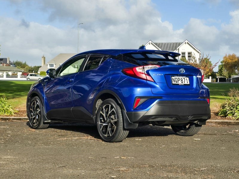 2021 Toyota C-HR Hybrid image 5