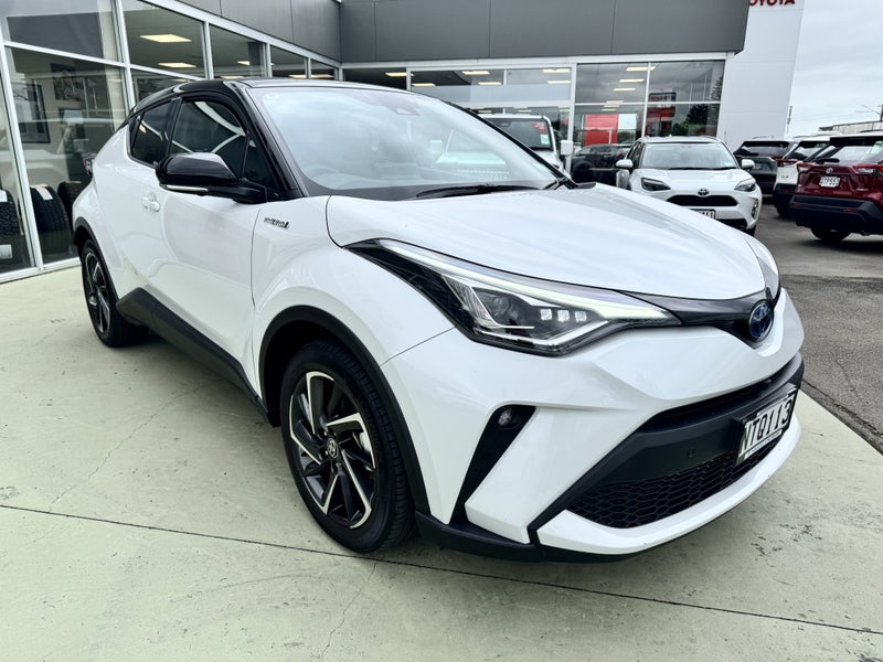 2021 Toyota C-HR Limited 1.8P Hybrid FWD Automa... image 3