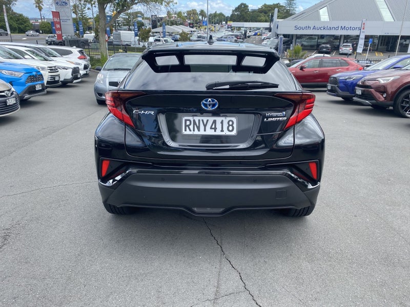 2021 Toyota C-HR Limited 1.8P Hybrid SUV image 3