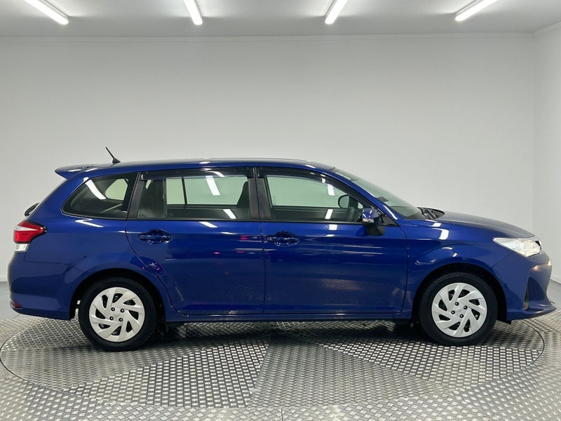 2021 Toyota Corolla 1.5 Hybrid Wagon image 2