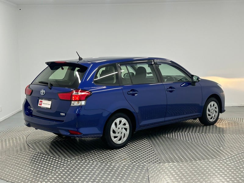 2021 Toyota Corolla 1.5 Hybrid Wagon image 3