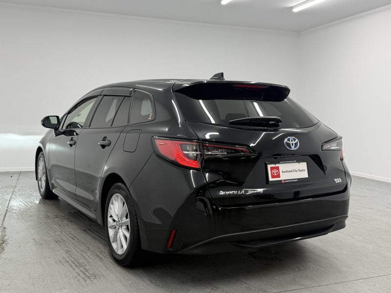 2021 Toyota Corolla 1.8 Hybrid S Touring image 2