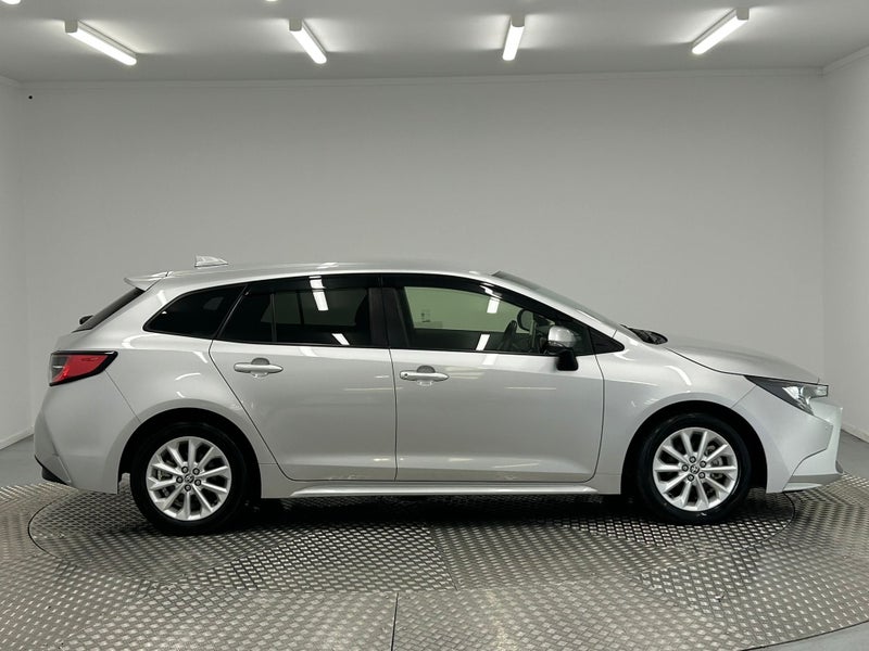 2021 Toyota Corolla 1.8 Hybrid S Touring image 2