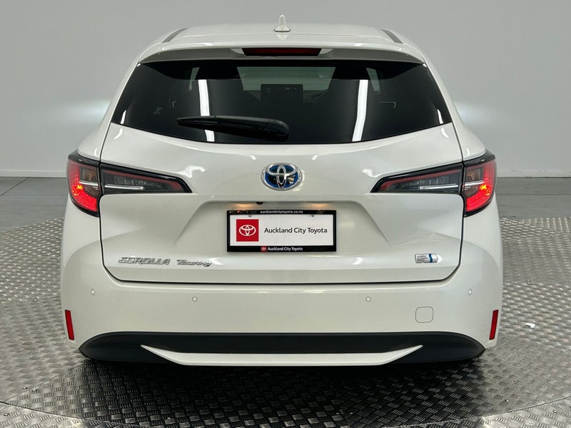 2021 Toyota Corolla 1.8 Hybrid S Touring Wagon image 4
