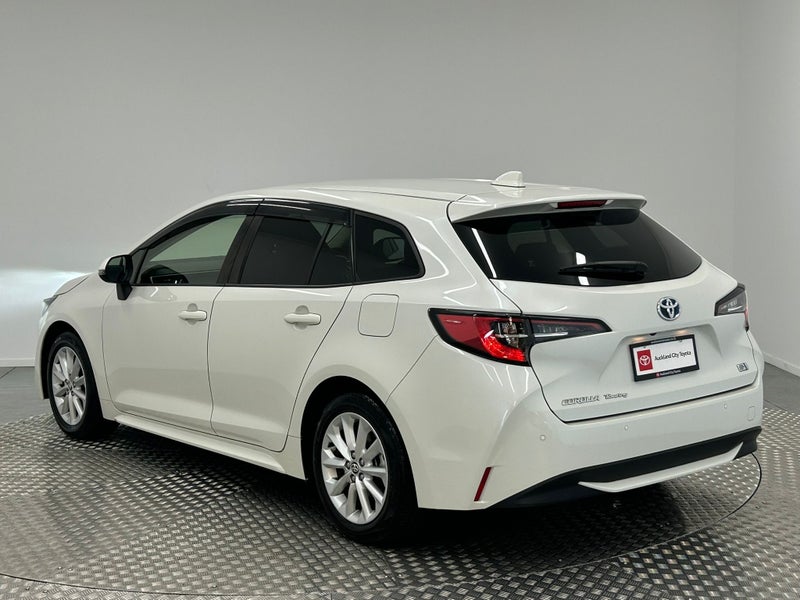 2021 Toyota Corolla 1.8 Hybrid S Touring Wagon image 5
