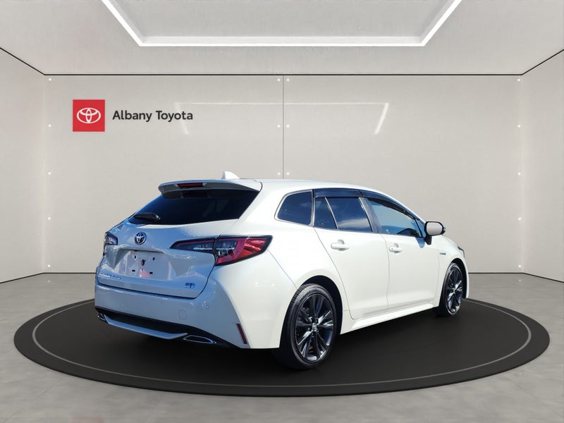 2021 Toyota Corolla 1.8 Hybrid WxB 5 Dr Wagon C... image 3