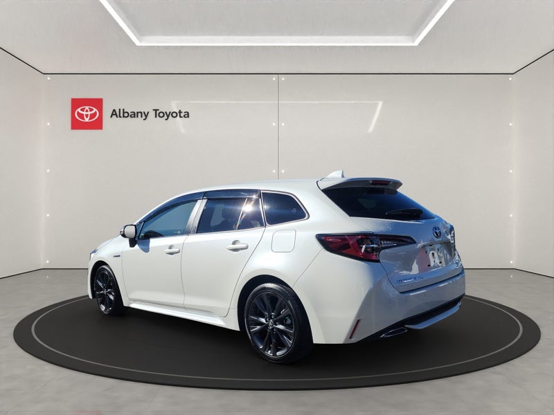 2021 Toyota Corolla 1.8 Hybrid WxB 5 Dr Wagon C... image 5