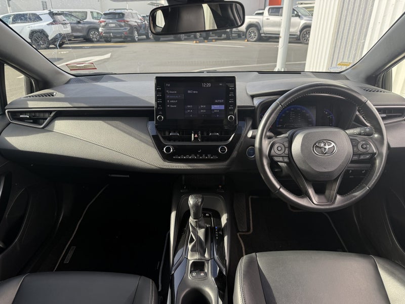 2021 Toyota Corolla 1.8 Hybrid WxB 5 Dr Wagon C... image 2