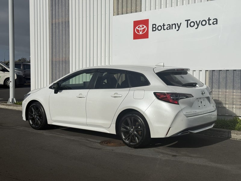 2021 Toyota Corolla 1.8 Hybrid WxB 5 Dr Wagon C... image 5