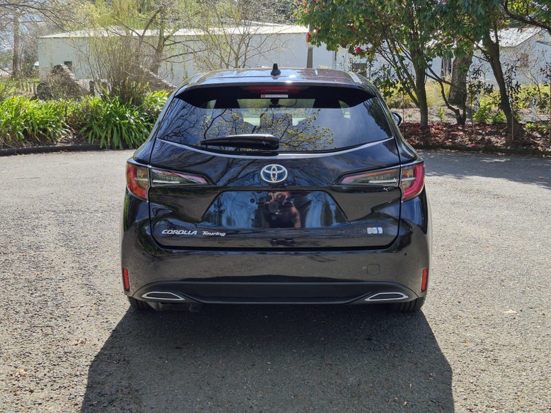 2021 Toyota Corolla 1.8 Hybrid WxB 5 Dr Wagon C... image 5